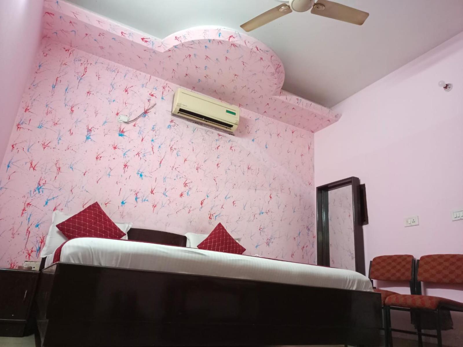 ניו דלהי Airport Hotel Pariksheet Inn מראה חיצוני תמונה