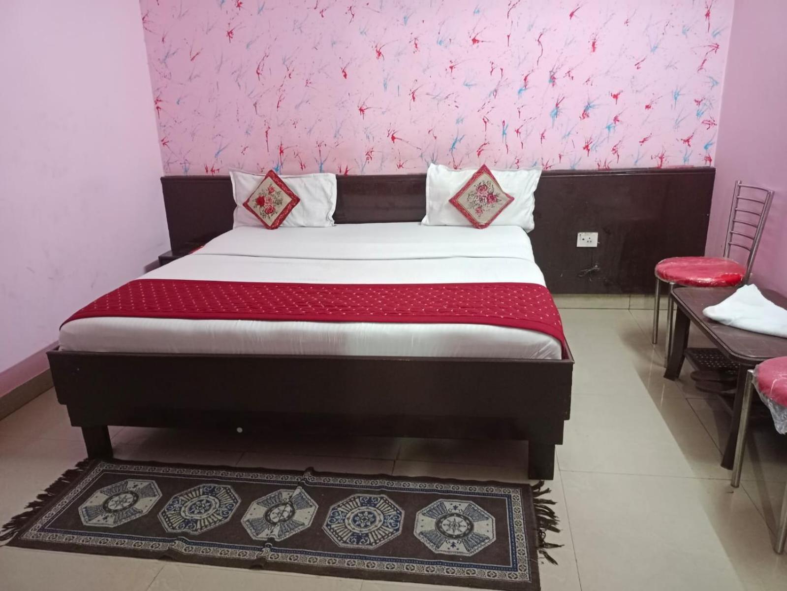 ניו דלהי Airport Hotel Pariksheet Inn מראה חיצוני תמונה