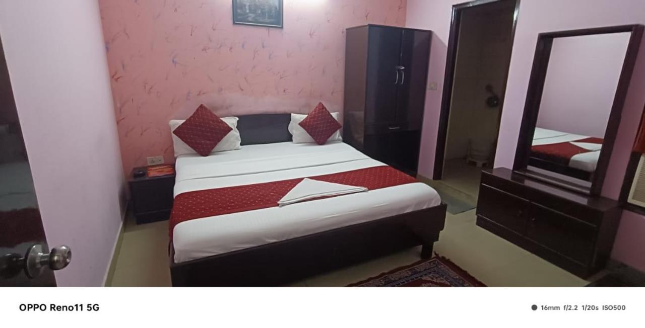 ניו דלהי Airport Hotel Pariksheet Inn מראה חיצוני תמונה